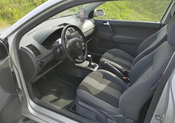 Volkswagen Polo cena 10700 przebieg: 146000, rok produkcji 2009 z Olsztyn małe 56